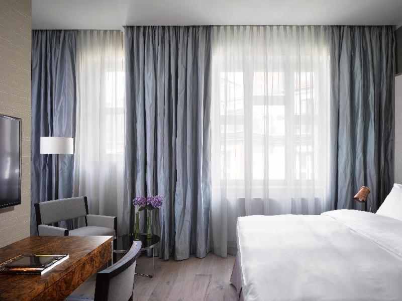 The Emblem Prague Hotel - Preferred Hotels & Resorts Værelse billede